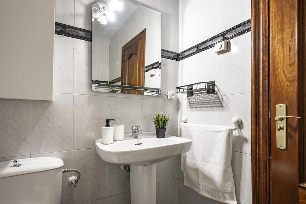 Apartamento La Plazuela Gijon Luaran gambar